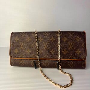 Elegant Brown Leather Women's Bag